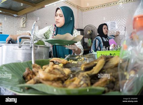 Image result for indomaret oro oro dowo