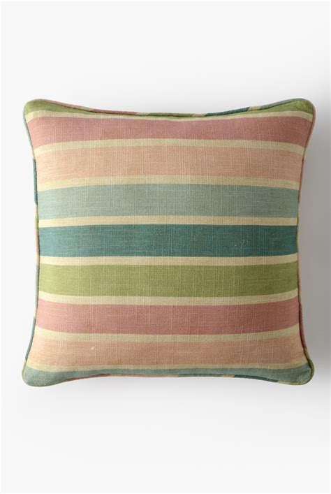 Good Earth – Stylish Sustainable Luxury Retail | Goodearth.in