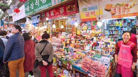 Gwangjang Market: Experience Authentic Korean Food, Culture & History