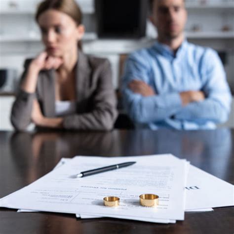 The Indispensable Role of Process Servers in a Divorce Document Service