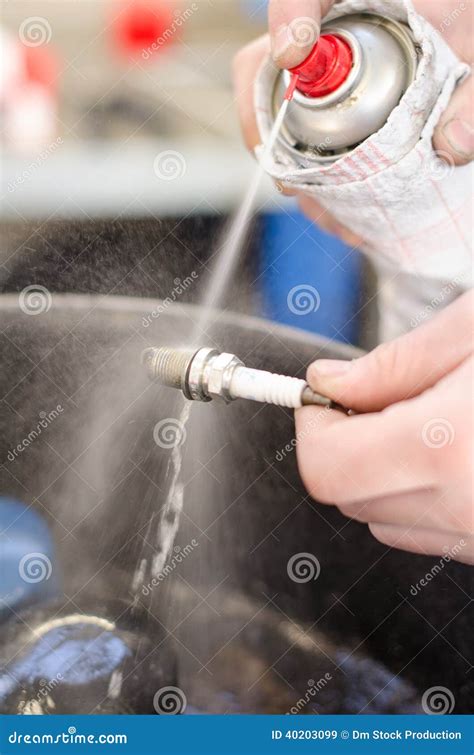 Spark plug cleaning. stock image. Image of cleaning, maintenance - 40203099