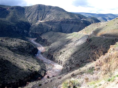 19-02-16 Arizona -011 Salt River Canyon – Teal Sky