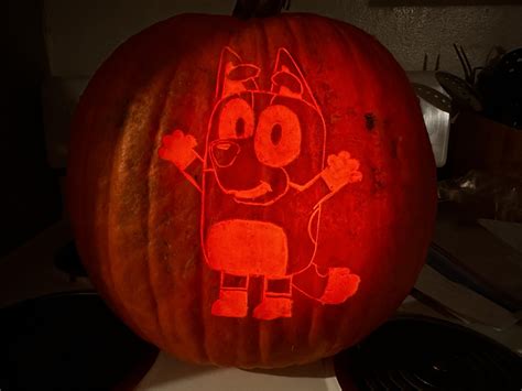 Bingo pumpkin carving I did with my daughter tonight : r/bluey