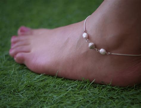 Shop Trendy Silver Anklets Online - Quirksmith