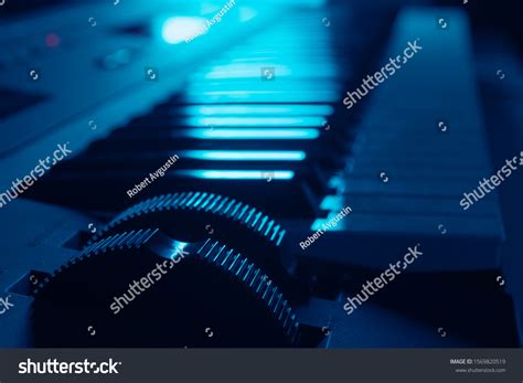 Electronic Synthesizer 的图像结果