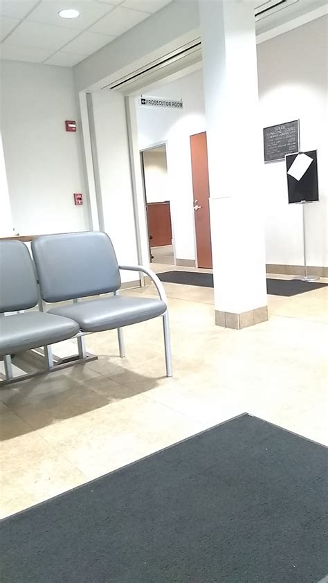 Berea Municipal Court - 11 Berea Cmns, Berea, OH 44017 - Hours ...