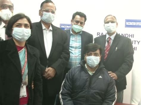 If Centre fails to provide COVID-19 vaccine for free, Delhi govt will ...