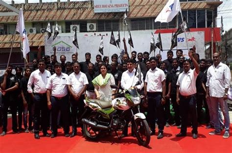 TVS Motors honors armed forces with 'Kargil Vijay Diwas' ride | Autocar ...