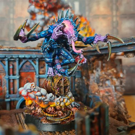 The patriarch joins the matriarch in his new ride! : r/genestealercult