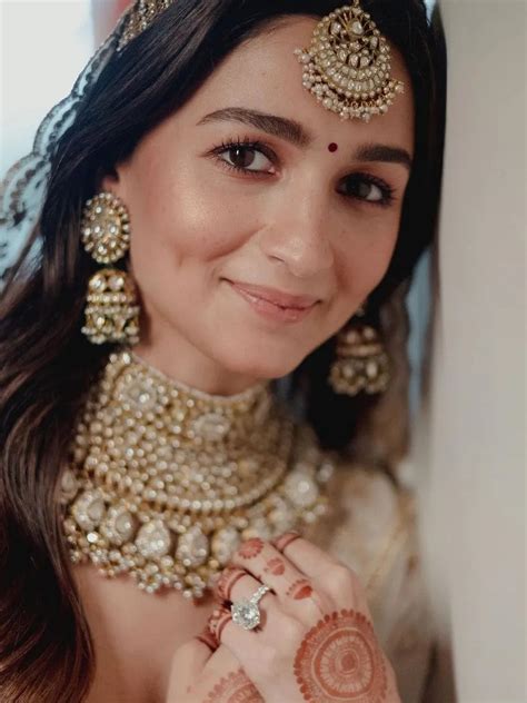 Unusual engagement ring ideas for the unconventional bride, according ...