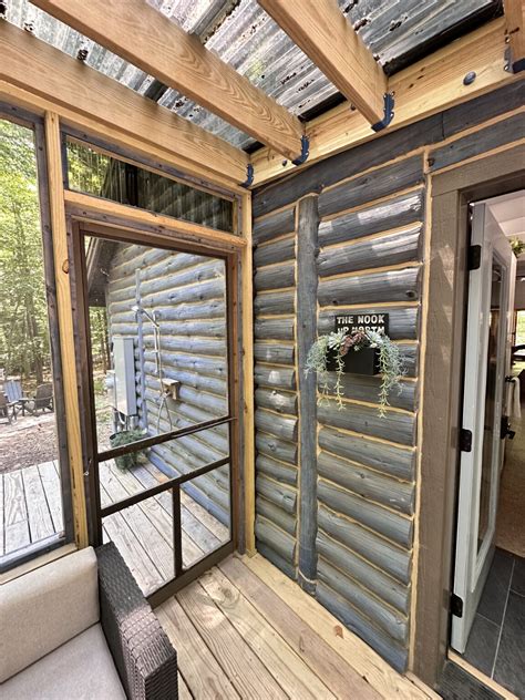 Airbnb Traverse City Pet-Friendly, with Hot Tub, and Absolutely Adorable!