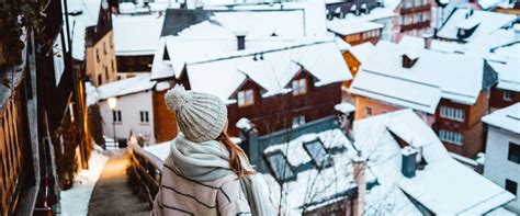 From Vienna: Guided day Tour to Hallstatt and Salzburg - Klook India