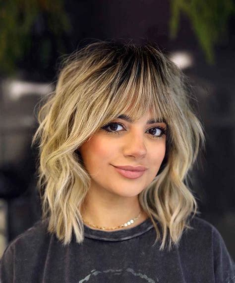 Messy Short Hair, Short Hair With Bangs, Hairstyles With Bangs, Thick ...
