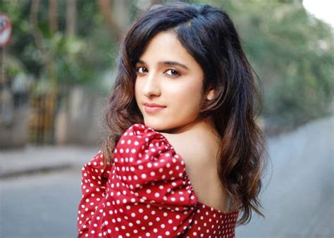 A New Beautiful Actress Is Entering Bollywood: Shirley Setia In Nikamma