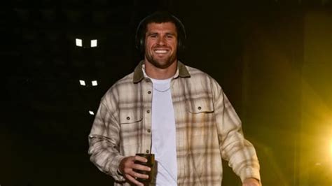 What Is Dry Needling: The Collapsed Lung Risk Explained After T.J. Watt's Injury | IBTimes UK