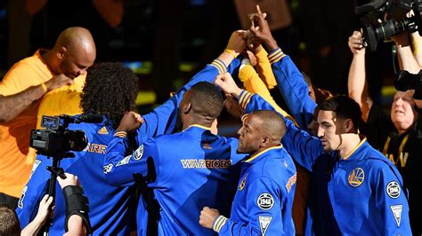 Top Moments of the Warriors 2015-16 Season | Golden State Warriors