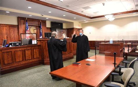 Elyria Municipal Court judges swear each other in | Medina Gazette