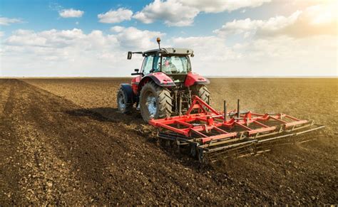 Tipos de maquinaria de siembra directa para reducir la erosión del suelo