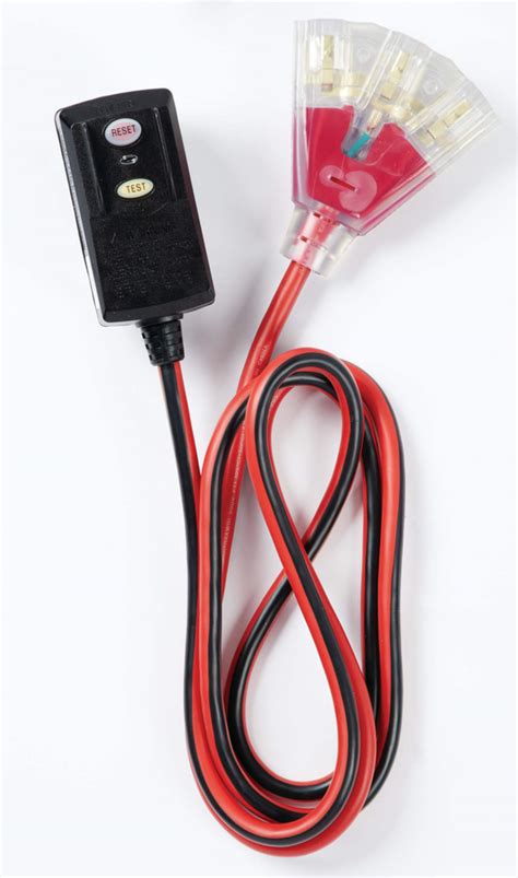 MAXIMUM 6-ft 14/3 Outdoor GFCI Extension Cord with 3 Grounded Outlets ...