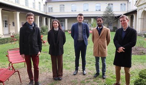 La réforme des armées au menu de la session du Parlement des étudiants ...