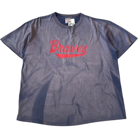 Good fade!!! Early 90s Atlanta Braves logo T-shirt | What’z up