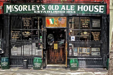 7 of the Oldest Bars in America | Wine Enthusiast