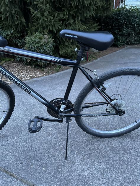 Roadmaster Granite Peak Mountain Bike 26 inch wheels for Sale in Seattle, WA - OfferUp