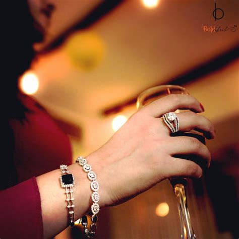 How to Choose Jewellery for Chic Casual Days and Evenings – Boldiful