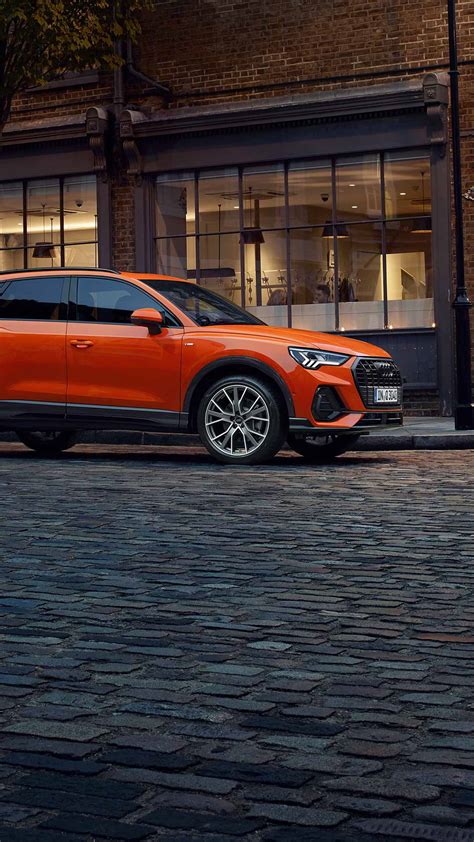 Audi Q3 - Experience Luxury SUV with Dynamic Interior | Audi India