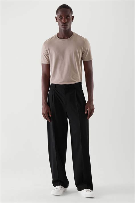WIDE-LEG WOOL PANTS | Pleated pants outfit, Pants outfit men, Tailored ...