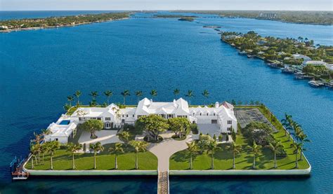 Palm Beach Tarpon Island facts: Owner of 10 Tarpon Isle renovated house