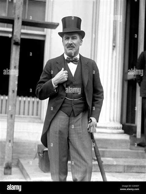 Howard carter tomb hi-res stock photography and images - Alamy