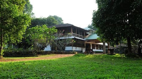 TEAK TOWN - A WANDERTRAILS SHOWCASE (Nilambur, Kerala) - Guesthouse ...