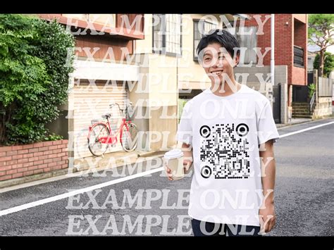 Disguised Rick Roll QR Code 的图像结果