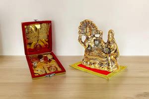 Bhavya Artifacts VISHNU BHAGWAN DHANLAKSHMI KUBER BHANDARI AT RED ...