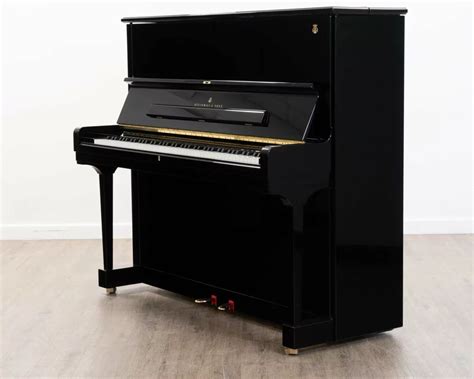 The 6 Best Steinway Upright Pianos (Full Reviews) - Between The Keys