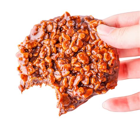 Homemade Reese's Star Crunch Recipe | Joyus Pastries