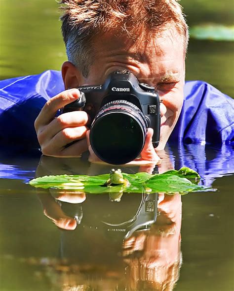 28 Photographers Who Went To Extreme Lengths To Get The Perfect Shot ...