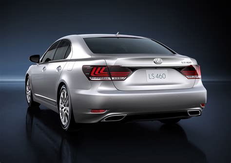 Lexus LS 460 (2013) - picture 4 of 10