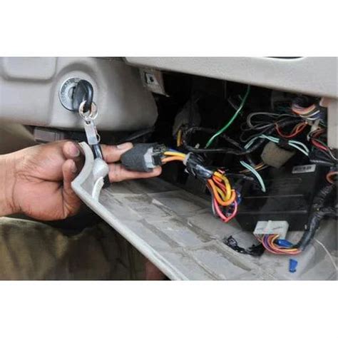 GPS Tracking Unit Installation 的图像结果