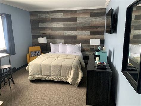 ACADIAN HOTEL (Stephenville) - Hotel Reviews, Photos, Rate Comparison ...