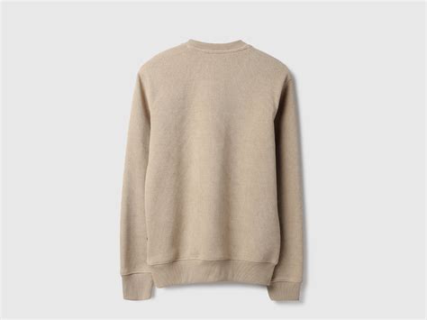 Men Regular Fit Crew Neck Colorblock Textured Velour Sweatshirt ...