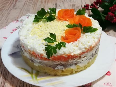 Очень вкусный салат "Баронесса" с соленой скумбрией | Я Готовлю... | Дзен