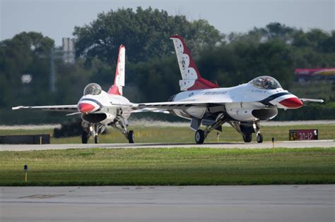 Gary airport again staging site for Chicago Air and Water Show