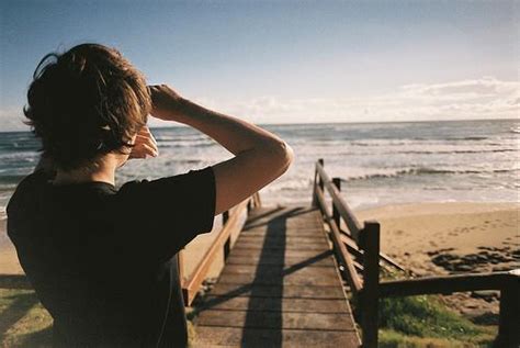 背对大海男生头像背对2022已更新今日资讯