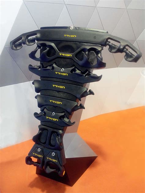 Micro Tryon Review 的图像结果