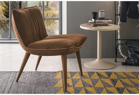 Poltrone e Chaise Longue Moderne e Classiche - Sofaclublub