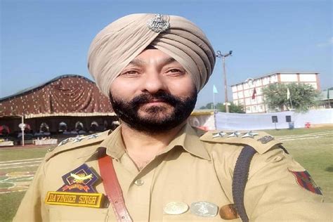 Suspended J&K DSP Davinder Singh gets bail in terror case