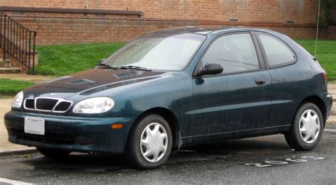 Daewoo Lanos: the official car of... : r/regularcarreviews