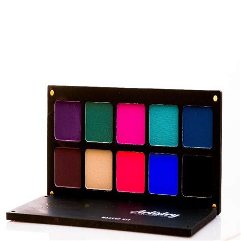 Fashion Colour Artistry Eyeshadow Palette, me